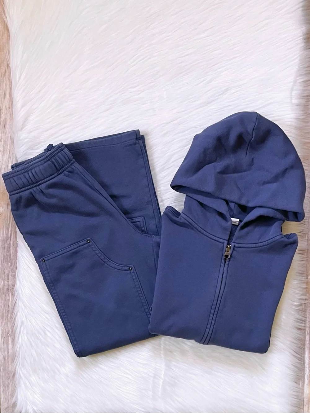 Gap Kids VintageSoft Relaxed Zip Up Hoodie And Utility Sweatpants Set